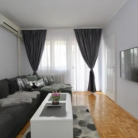 Cezar Apartment Белград Экстерьер фото